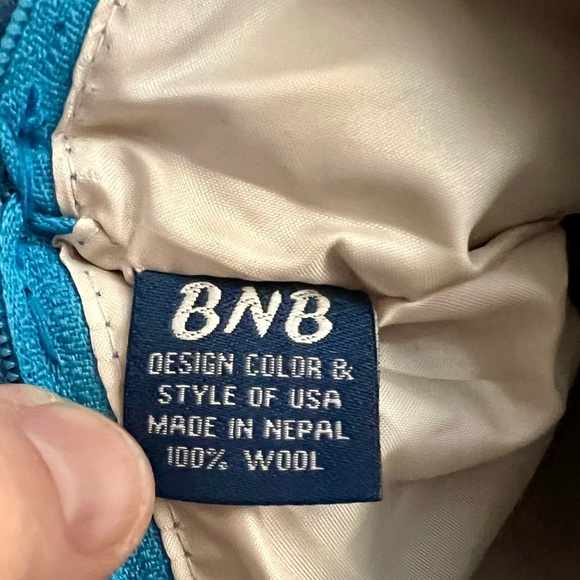BNB 100%Wool made in Nepal, Elephant Purse. Great for vacation, unique look. - Picture 2 of 7